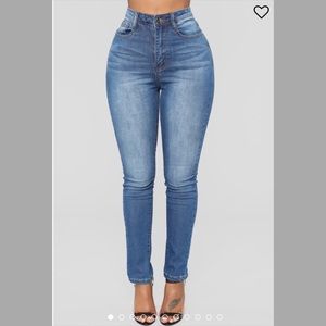 NWT Fashion Nova Skinny Jeans in size 1X (16-18)